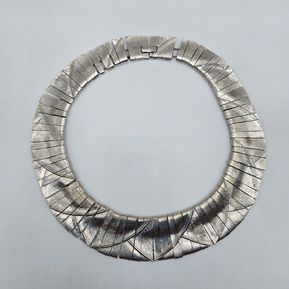 Les Bernard Choker Collar Necklace Egyptian Revival Silvertone Chunky Statement - Picture 3 of 5